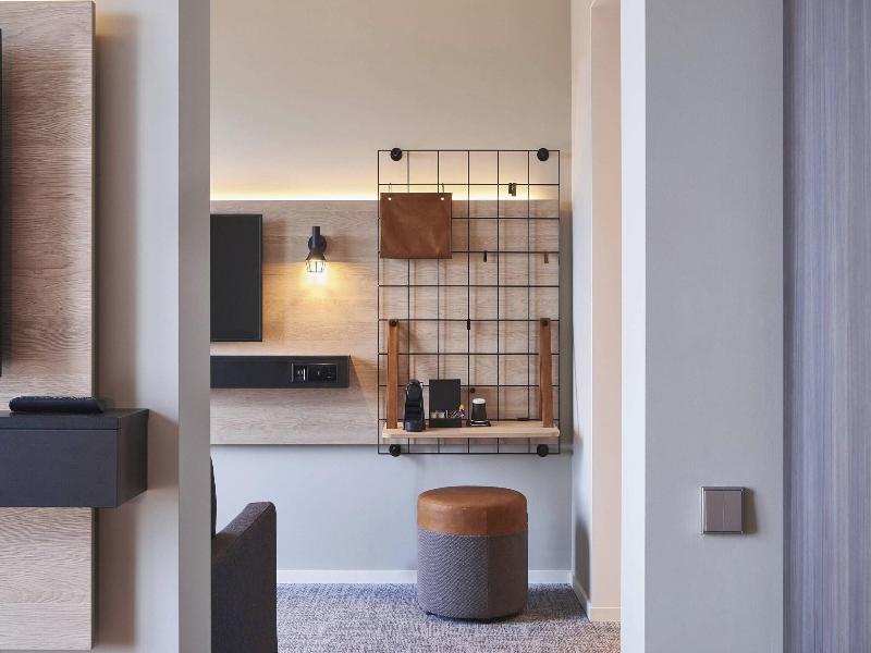 Moxy Birmingham Nec image