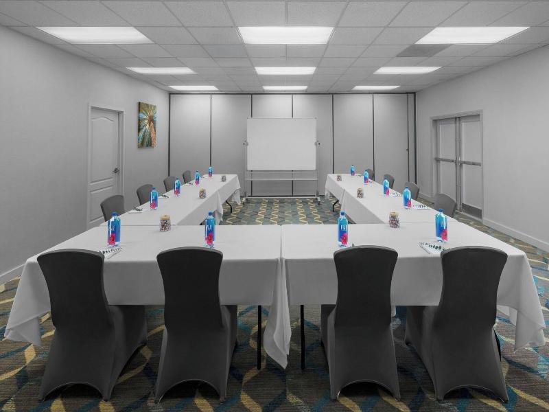 Fairfield Inn Santa Clarita Valencia image