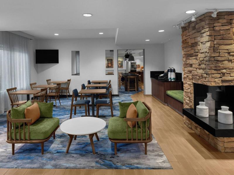 Fairfield Inn Santa Clarita Valencia image