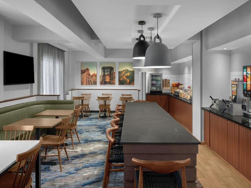 Fairfield Inn Santa Clarita Valencia image