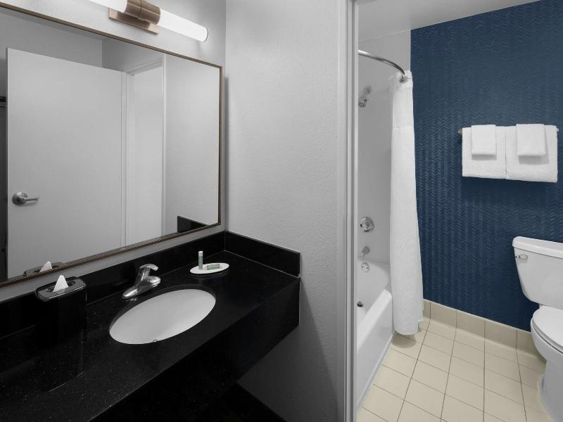 Fairfield Inn Santa Clarita Valencia image