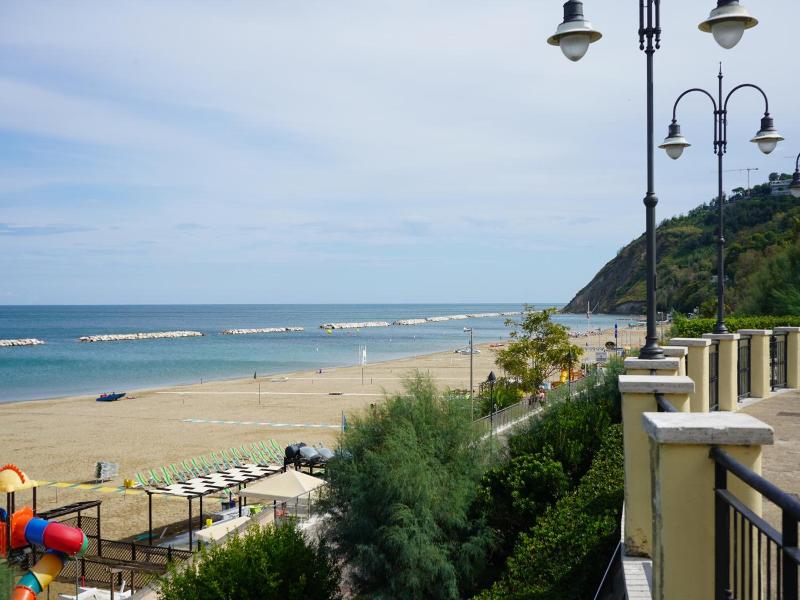 Hotel Giovanna Regina image