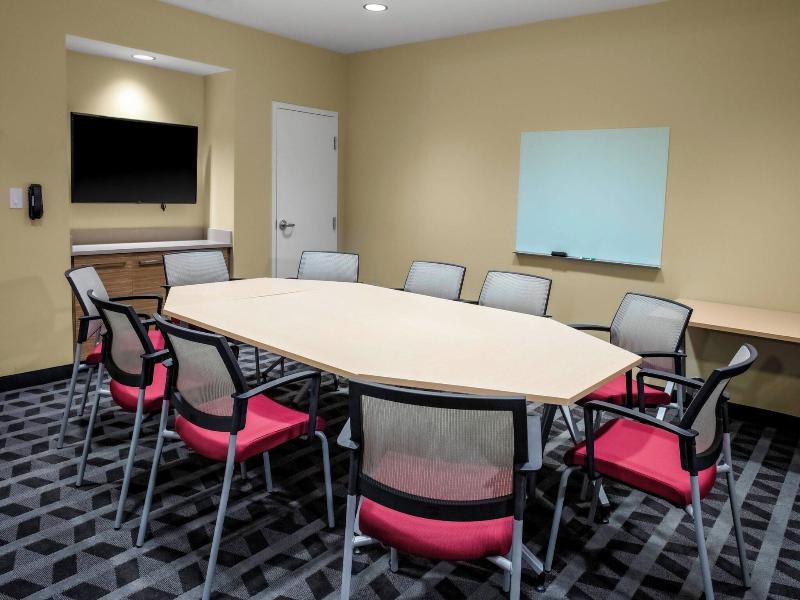 Towneplace Suites By Marriott Gainesville image