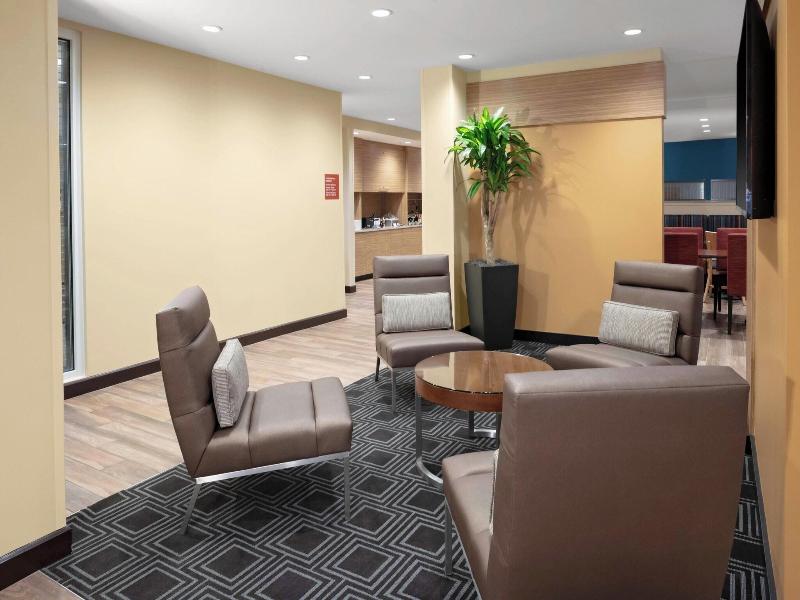 Towneplace Suites By Marriott Gainesville image