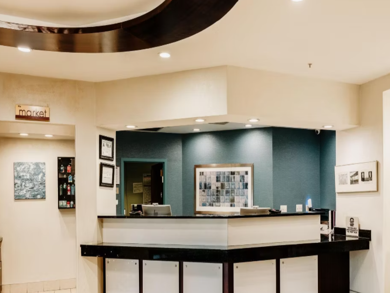 The Beacon Charlotte Airport by IHG image