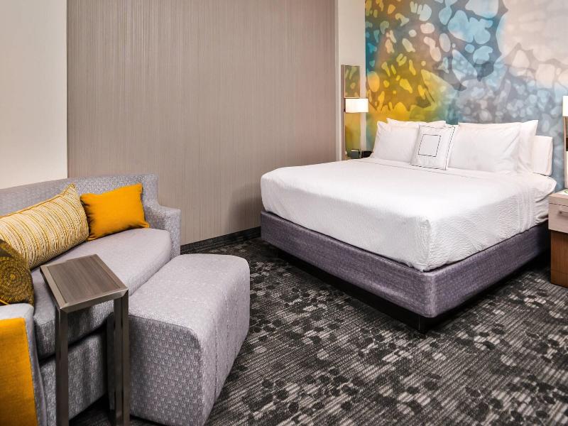 Courtyard By Marriott Charlotte Northlake image