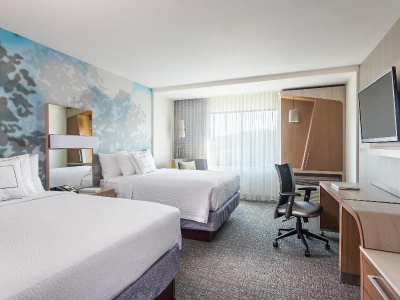 Courtyard By Marriott Charlotte Northlake image