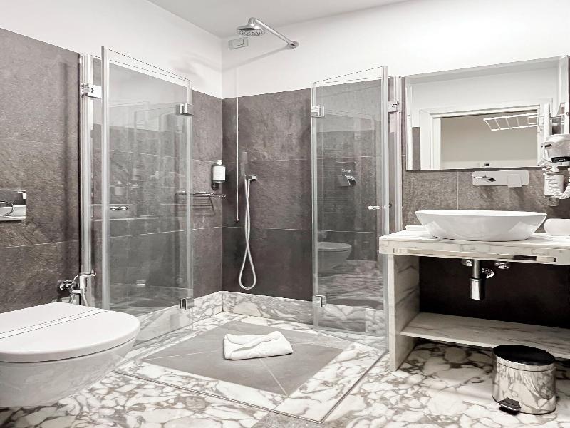 Hotel La Scala image