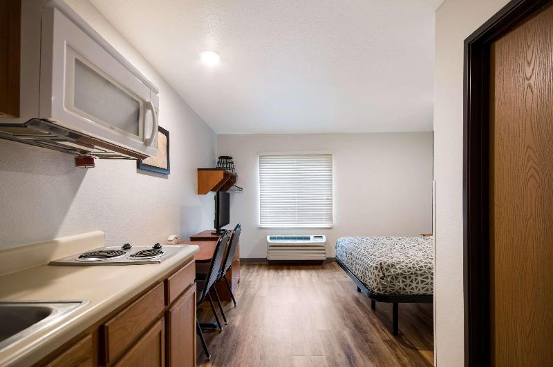 WoodSpring Suites Augusta Fort Eisenhower — photo 16