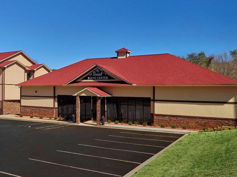 Fairfield Inn & Suites by Marriott Helen image