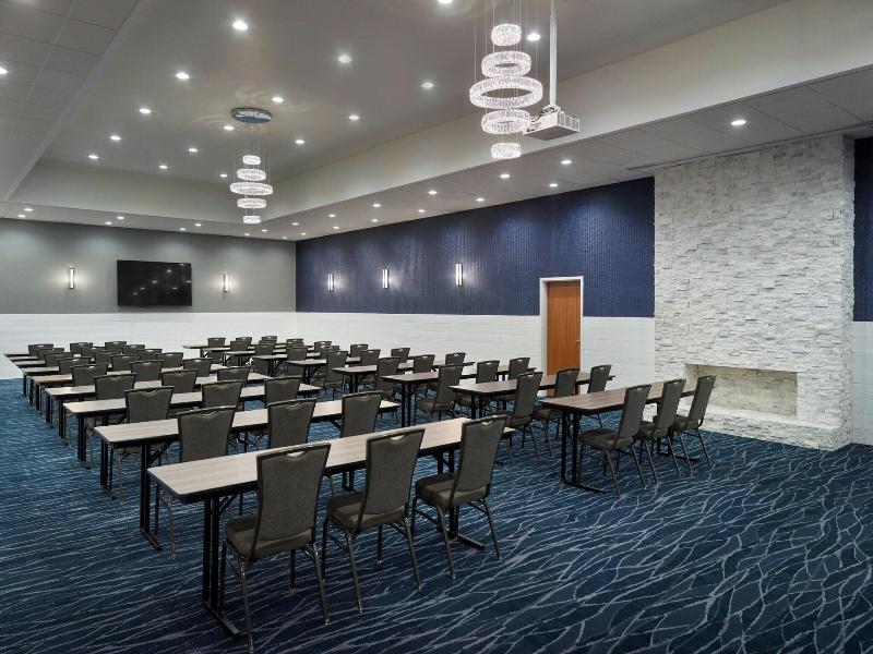 Fairfield Inn & Suites by Marriott Helen image