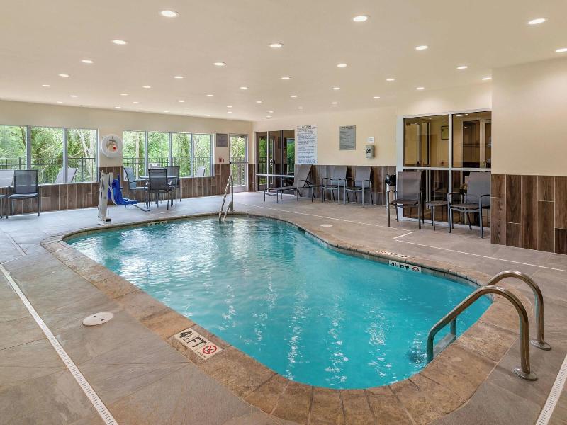 Fairfield Inn & Suites by Marriott Helen image