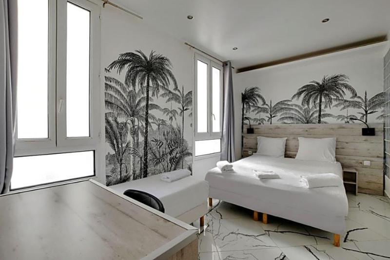Modern's Hotel image