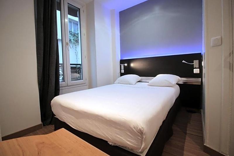 Modern's Hotel image
