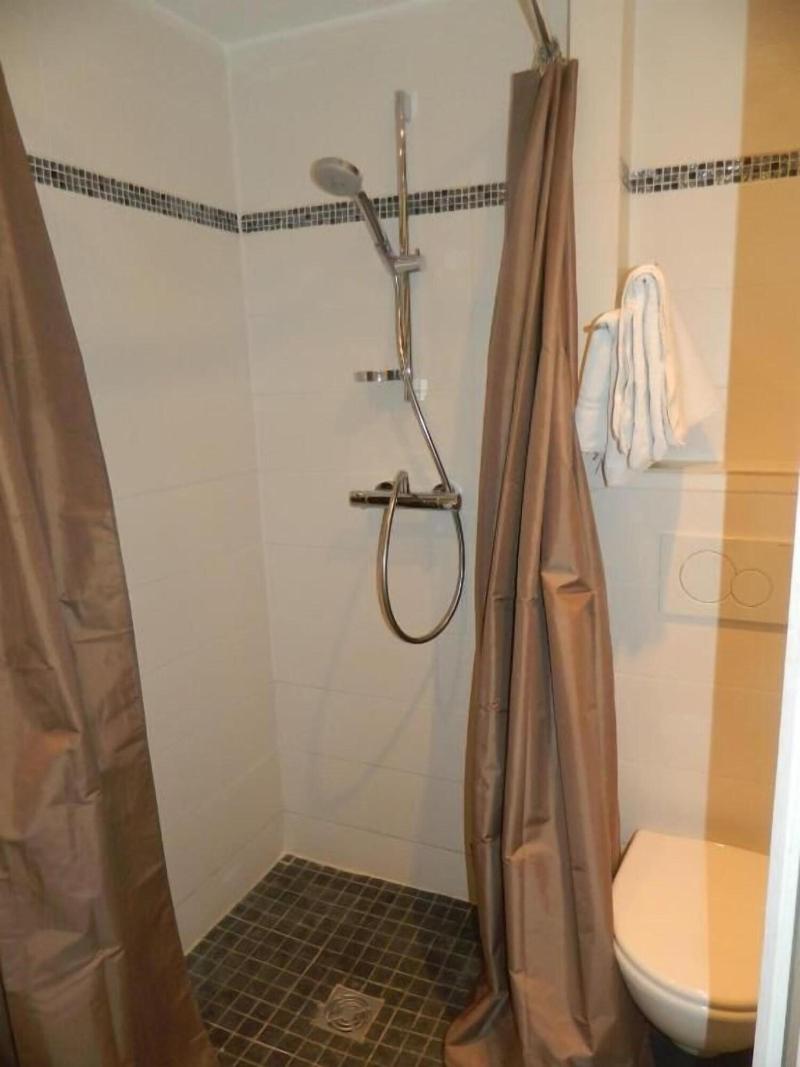 Modern's Hotel image