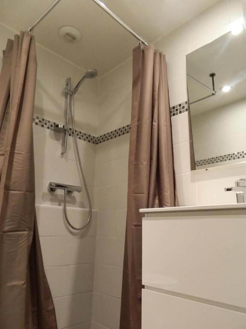 Modern's Hotel image