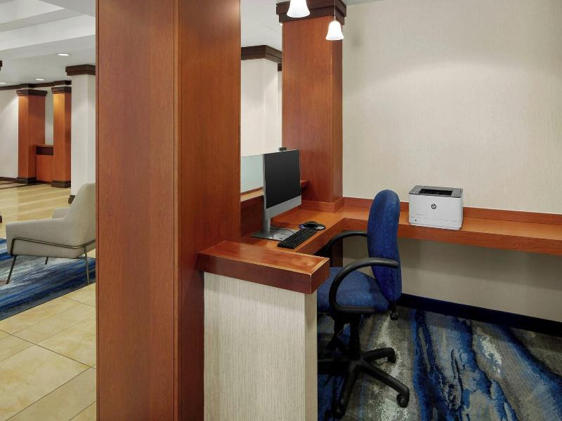 Fairfield Inn & Suites by Marriott Carlisle image