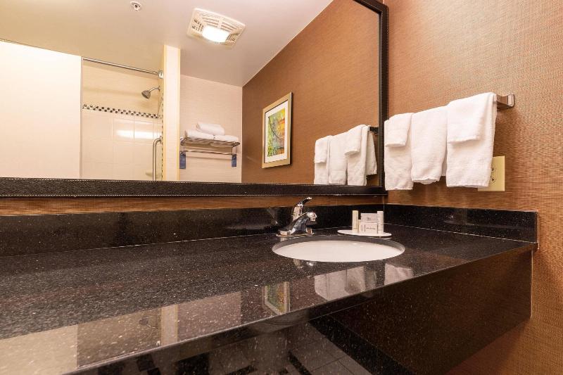 Fairfield Inn & Suites by Marriott Carlisle image