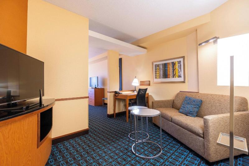 Fairfield Inn & Suites by Marriott Carlisle image