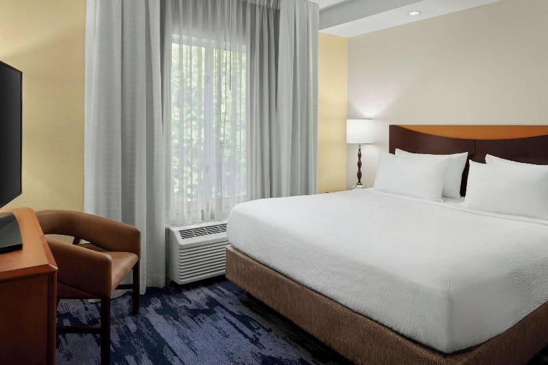 Fairfield Inn & Suites by Marriott Carlisle image