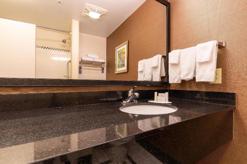 Fairfield Inn & Suites by Marriott Carlisle image