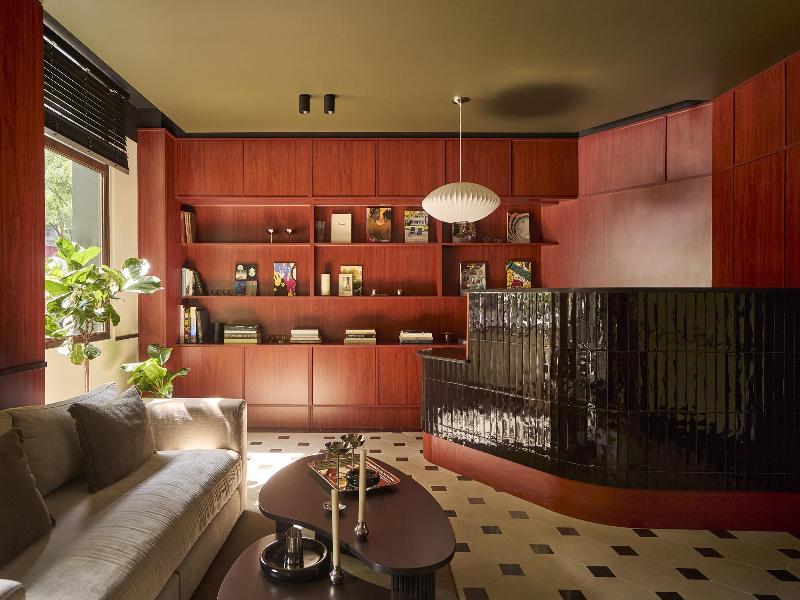 Hotel Arian image