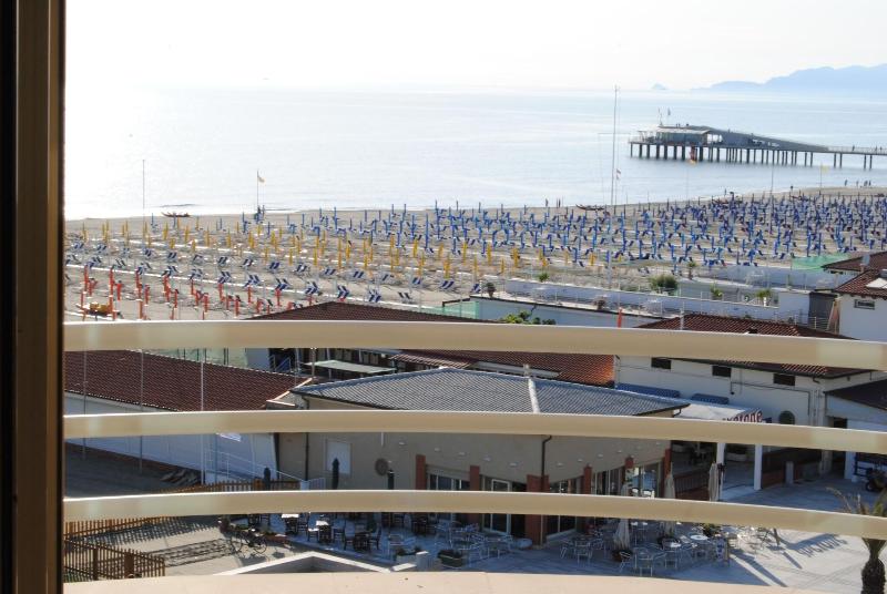 Hotel Capri & Residence image
