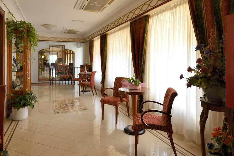 Hotel Capri & Residence image