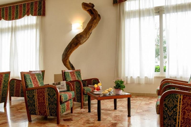 Hotel Capri & Residence image