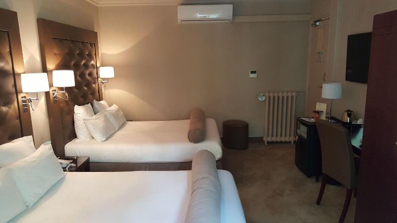 Hôtel Saint Cyr Etoile image