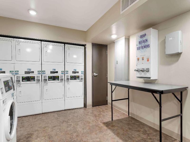 Woodspring Suites Colorado Springs image