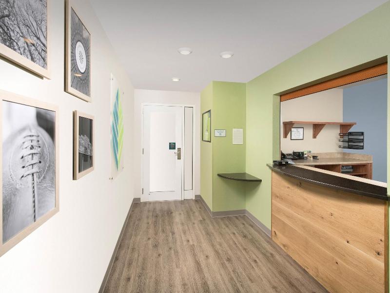Woodspring Suites Colorado Springs image