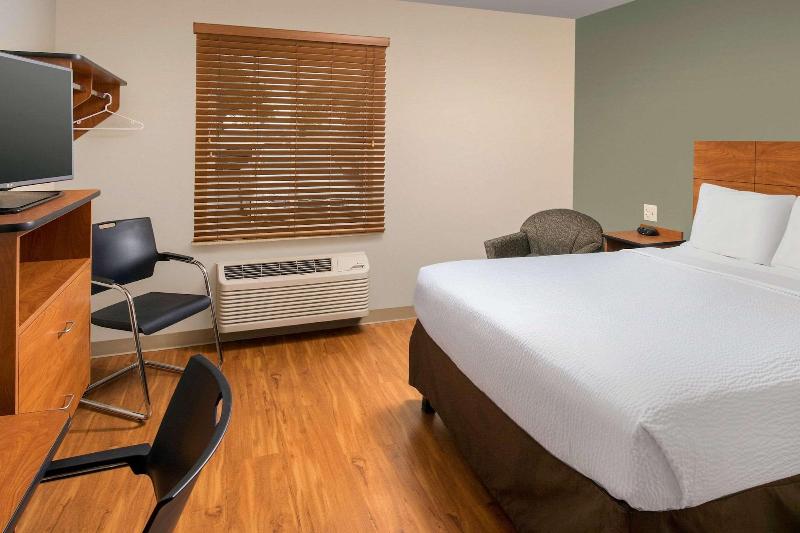 Woodspring Suites Colorado Springs image
