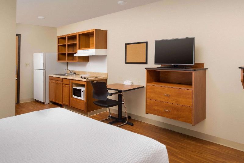 Woodspring Suites Colorado Springs image