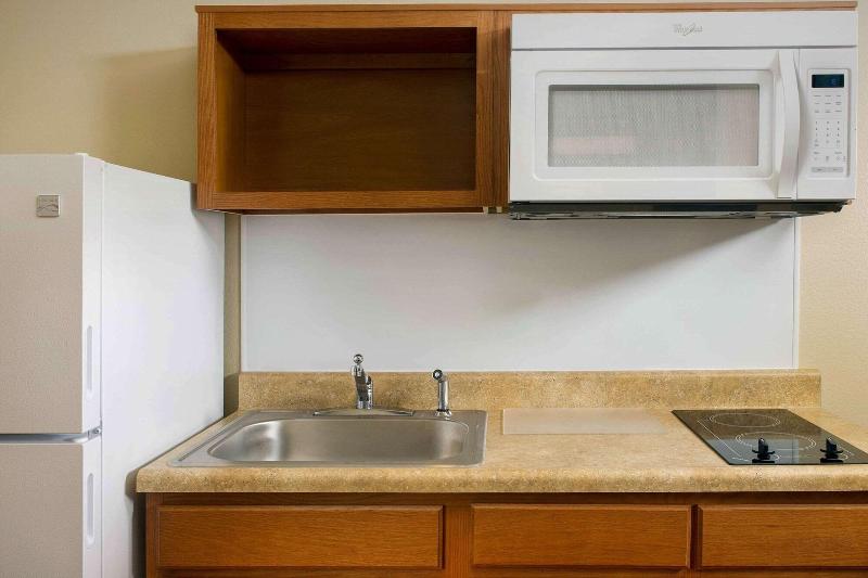 Woodspring Suites Colorado Springs image