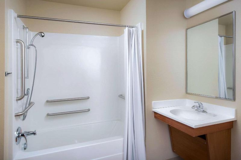 Woodspring Suites Colorado Springs image