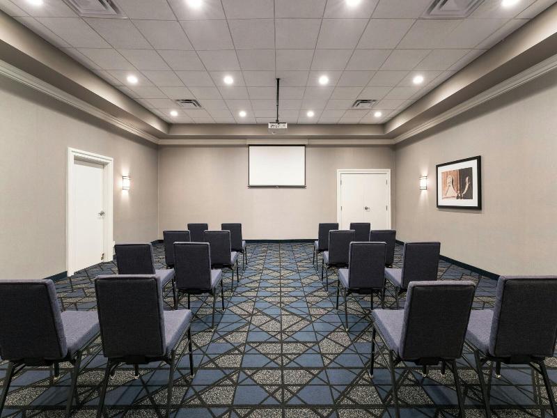 Courtyard by Marriott St. Petersburg Downtown image