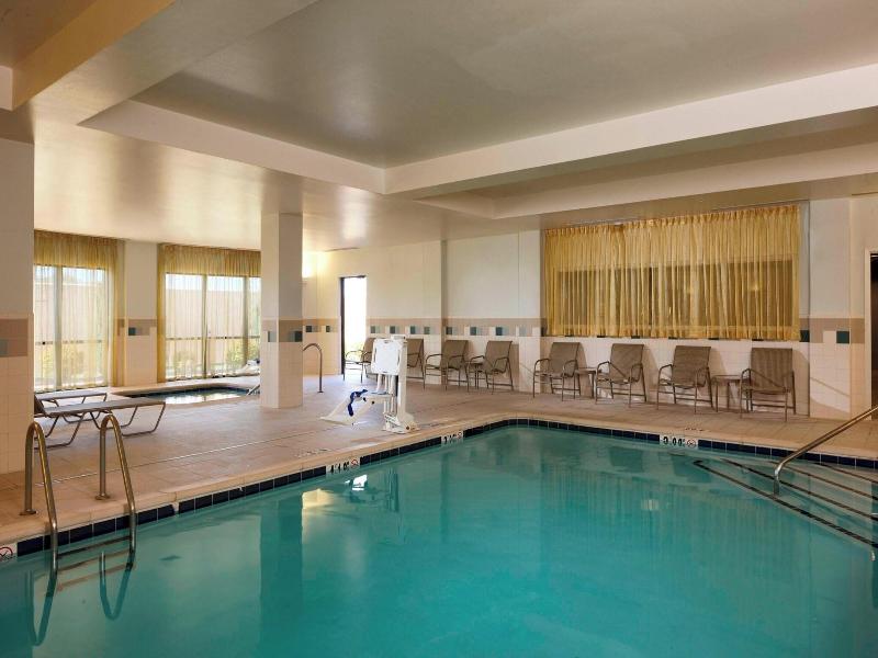 Courtyard By Marriott Jackson image