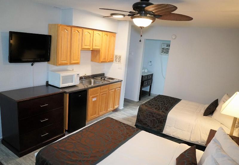 Sunset Beach Hotel image