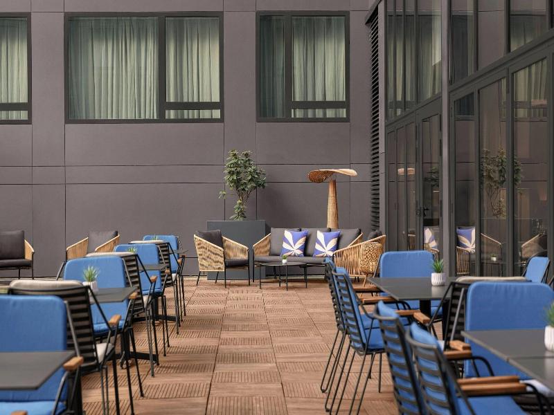 Courtyard By Marriott Paris Porte De Versailles image