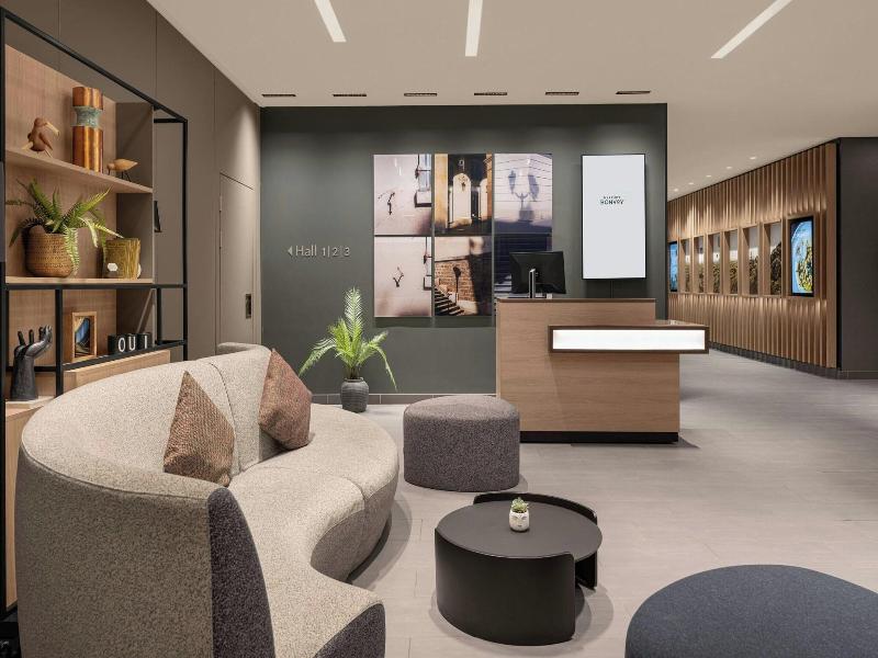 Courtyard By Marriott Paris Porte De Versailles image