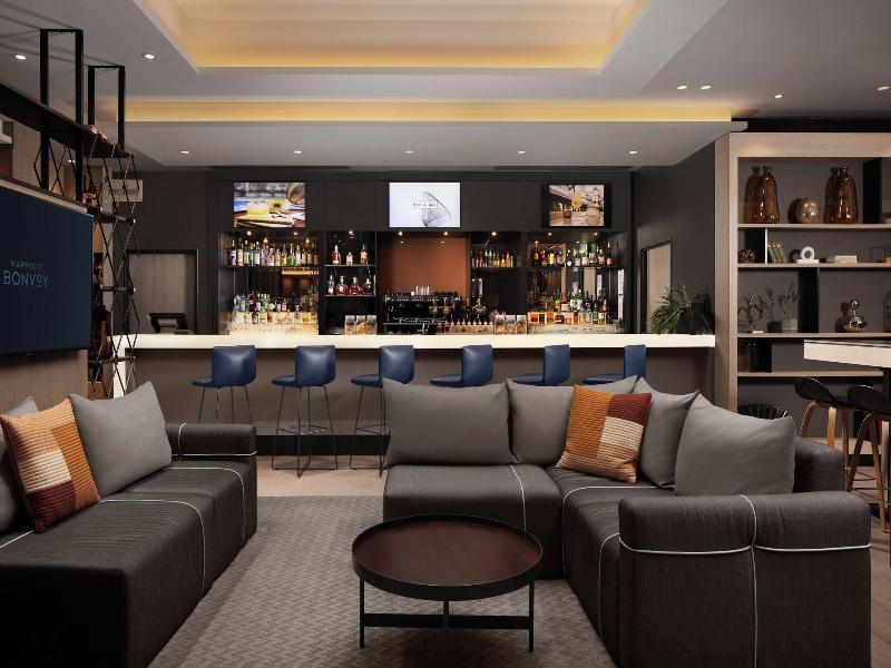 Courtyard By Marriott Paris Porte De Versailles image