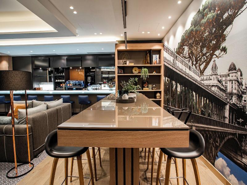 Courtyard By Marriott Paris Porte De Versailles image