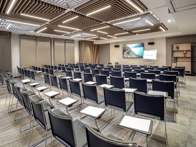 Courtyard By Marriott Paris Porte De Versailles image