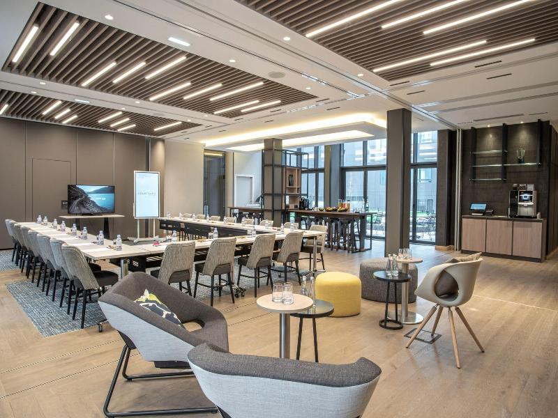 Courtyard By Marriott Paris Porte De Versailles image