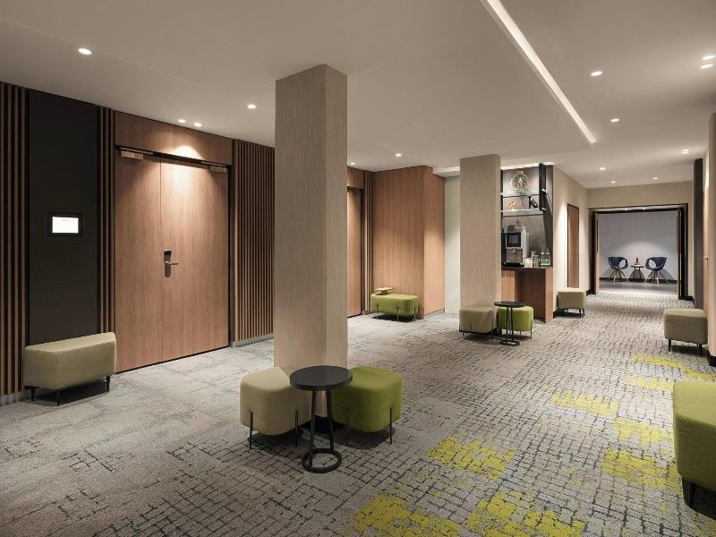 Courtyard By Marriott Paris Porte De Versailles image