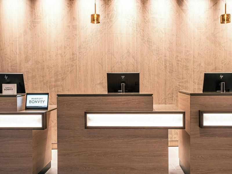 Courtyard By Marriott Paris Porte De Versailles image