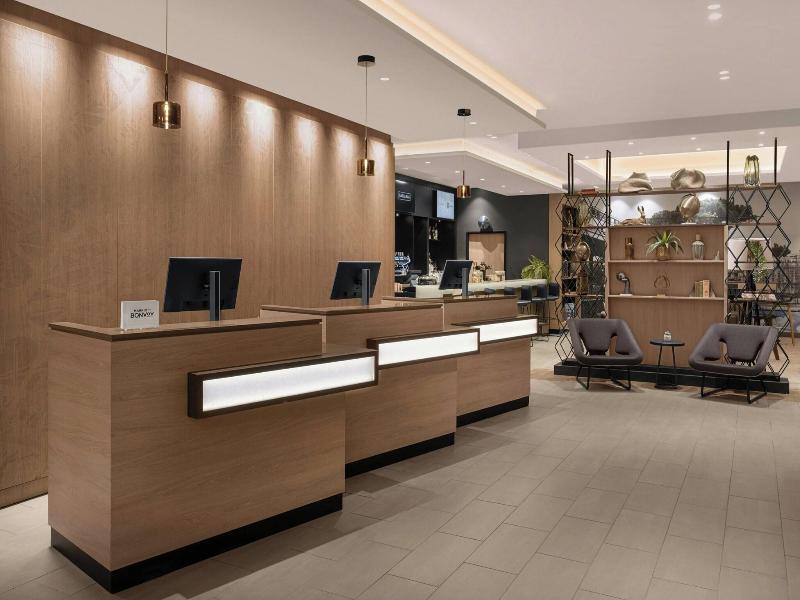 Courtyard By Marriott Paris Porte De Versailles image