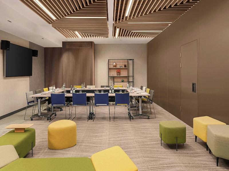 Courtyard By Marriott Paris Porte De Versailles image