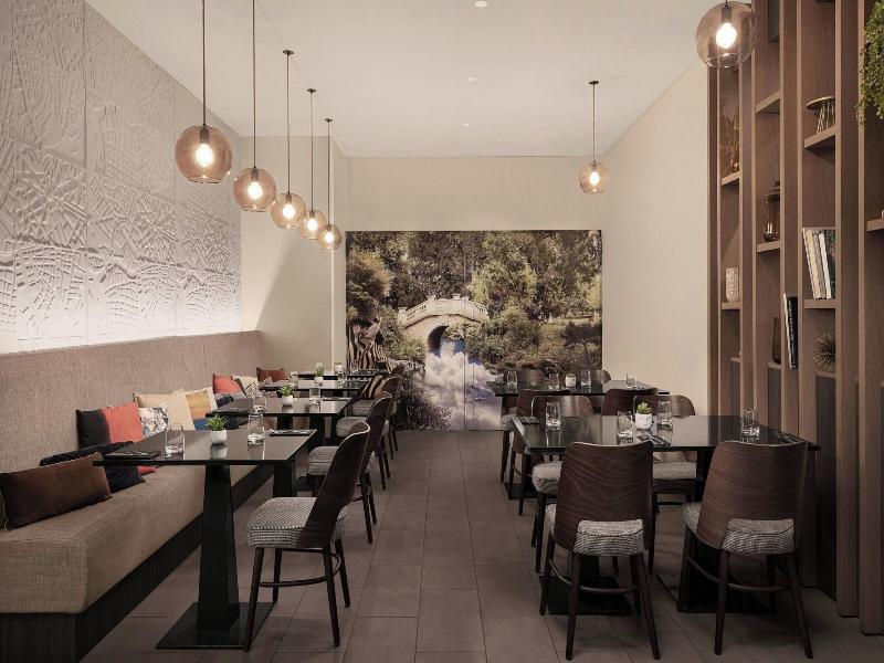 Courtyard By Marriott Paris Porte De Versailles image